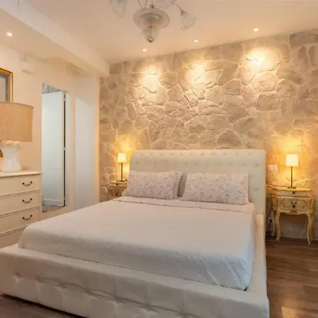 Villa Charming In With Private Pool And Garden Arezzo