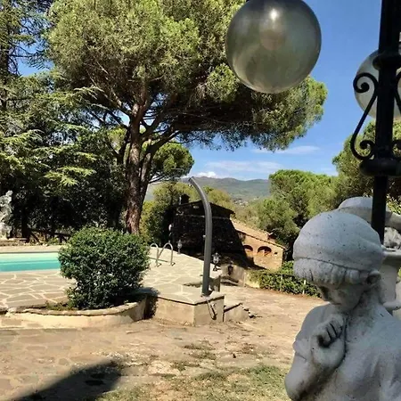 Charming In With Private Pool And Garden